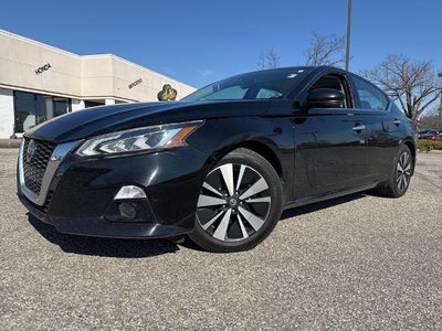 Photo of a 2020 Nissan Altima 2.5 SV 4DR Sedan for sale