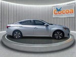 2022 Altima Thumbnail 3