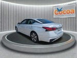 2022 Altima Thumbnail 6
