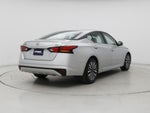 2023 Altima Thumbnail 8