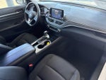 2023 Altima Thumbnail 16