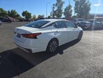2023 Altima Thumbnail 5