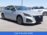 2023 Altima Thumbnail 8