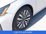 2023 Altima Thumbnail 12