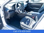 2023 Altima Thumbnail 18