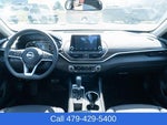 2023 Altima Thumbnail 32