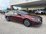 2023 Altima Thumbnail 3