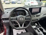 2023 Altima Thumbnail 11