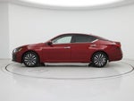 2023 Altima Thumbnail 3