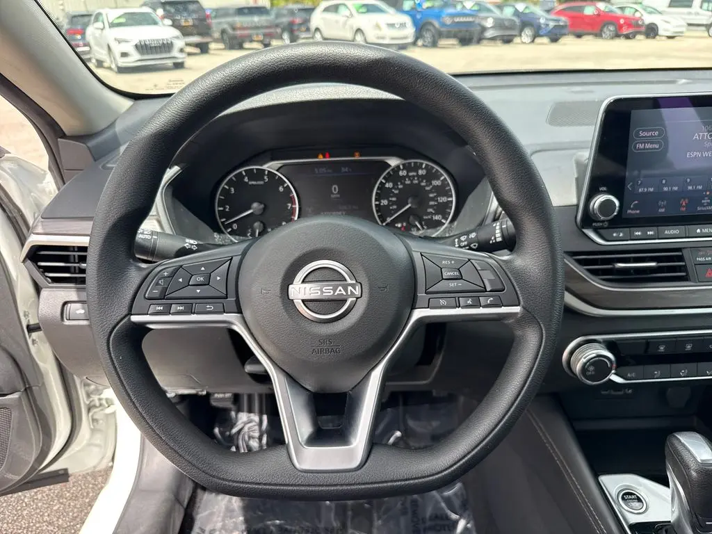 2023 Nissan Altima - $17,901