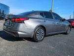 2024 Altima Thumbnail 4