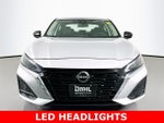 2024 Altima Thumbnail 3