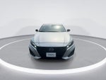 2024 Altima Thumbnail 3