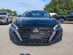 2024 Altima Thumbnail 2