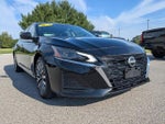 2024 Altima Thumbnail 3