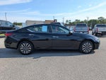 2024 Altima Thumbnail 4