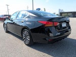 2024 Altima Thumbnail 7