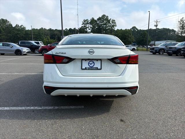 2025 Nissan Altima - $23,377