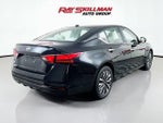 2025 Altima Thumbnail 7