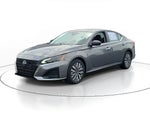 2025 Altima Thumbnail 2