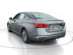 2025 Altima Thumbnail 3