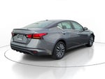 2025 Altima Thumbnail 4