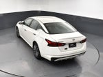 2025 Altima Thumbnail 11
