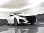 2025 Altima Thumbnail 19