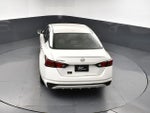 2025 Altima Thumbnail 20