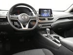 2025 Altima Thumbnail 29