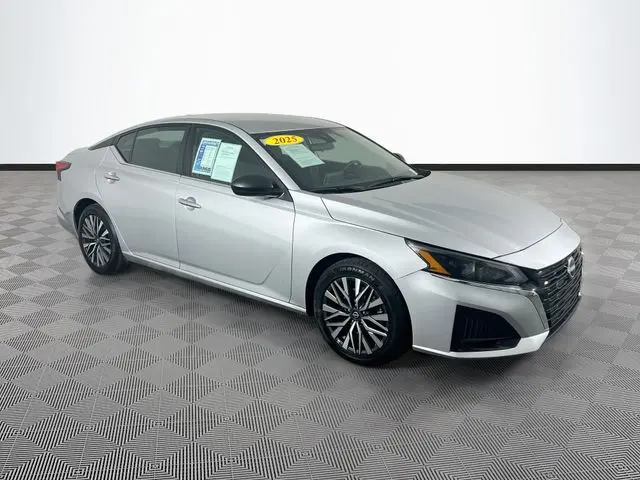 2025 Nissan Altima