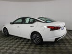 2025 Altima Thumbnail 4
