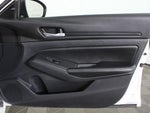 2025 Altima Thumbnail 8