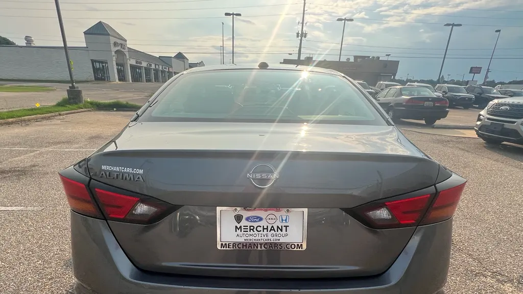 2025 Nissan Altima 2.5 SV