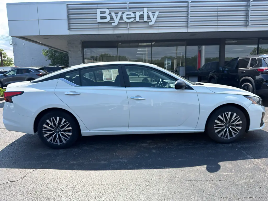 2025 Nissan Altima - $21,995
