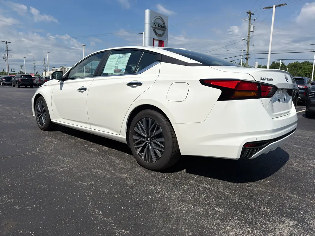 2025 Nissan Altima - $21,995