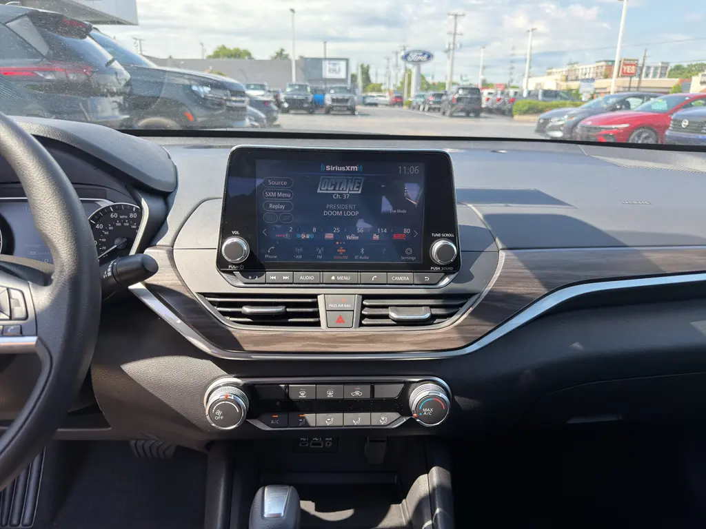 2025 Nissan Altima - $21,995