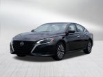 2025 Altima Thumbnail 7