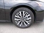 2025 Altima Thumbnail 10