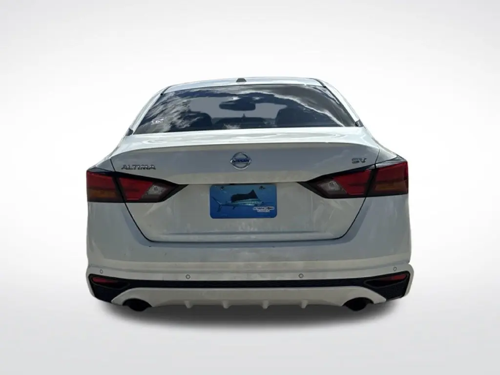 2019 Nissan Altima - $9,997