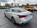2021 Altima Thumbnail 17