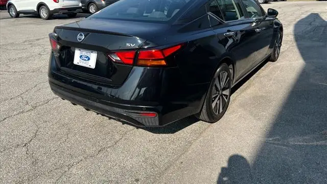 2022 Nissan Altima 2.5 SV