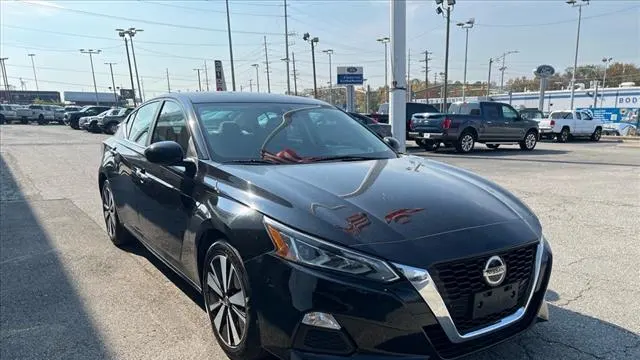 2022 Nissan Altima 2.5 SV
