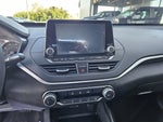 2022 Altima Thumbnail 30