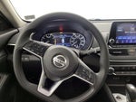 2022 Altima Thumbnail 10
