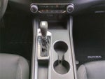 2022 Altima Thumbnail 21