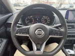 2022 Altima Thumbnail 30