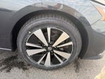 2022 Altima Thumbnail 5