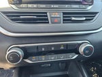 2022 Altima Thumbnail 14