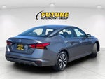 2022 Altima Thumbnail 25